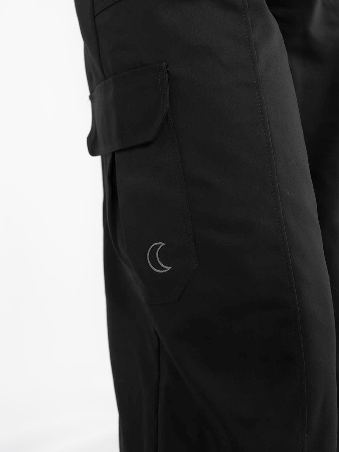 Spodnie cargo z haftem Nightrider