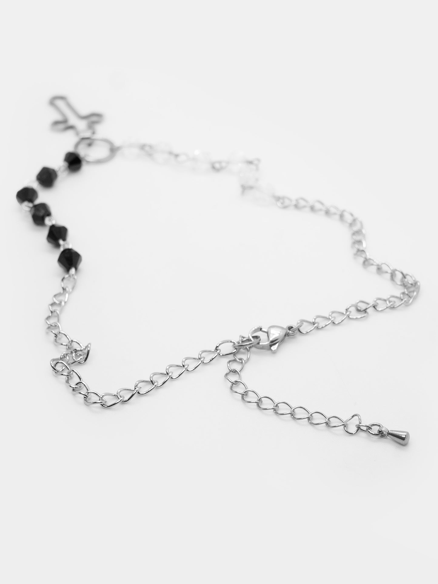 Snarl Cross Choker