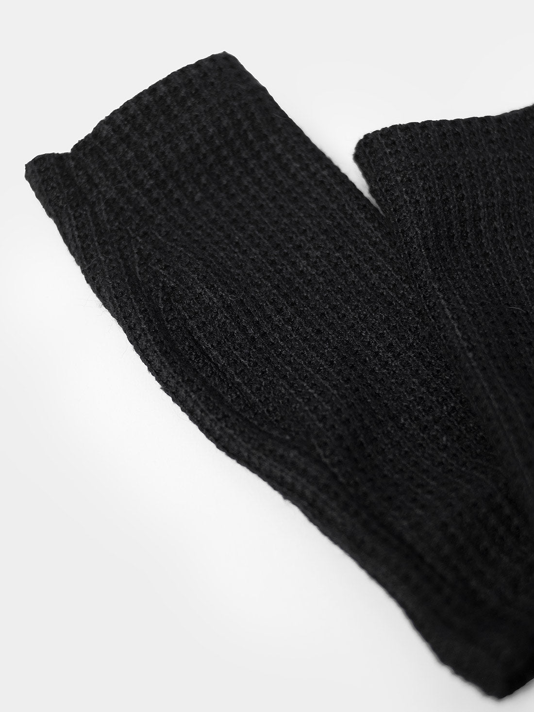 Mittens made of black sweater