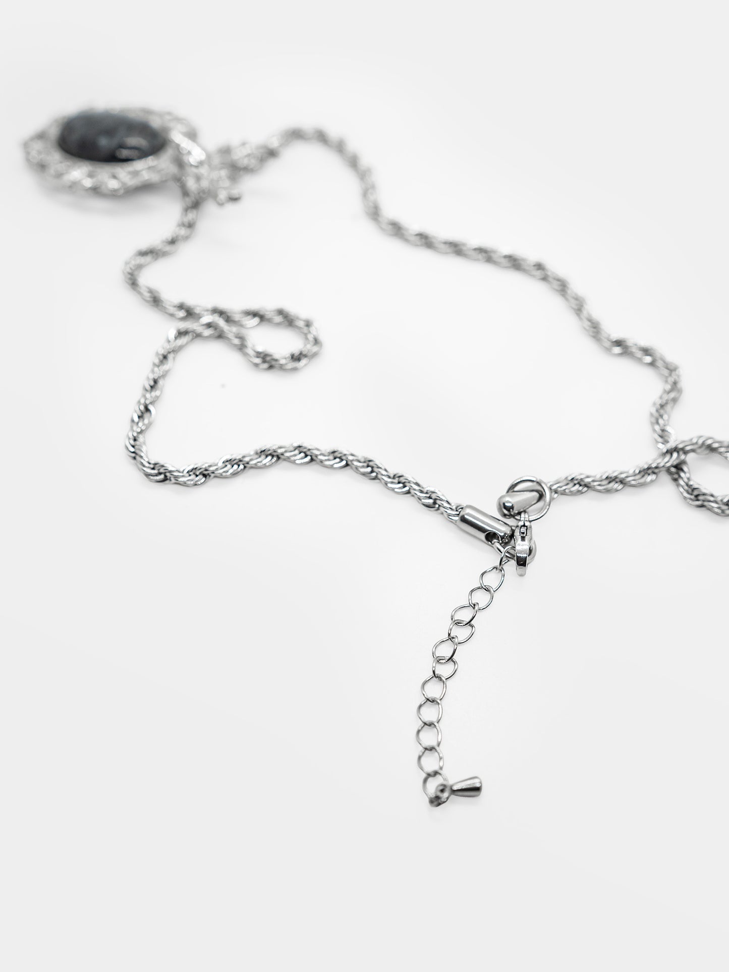 Naszyjnik z larvikitem Mirael