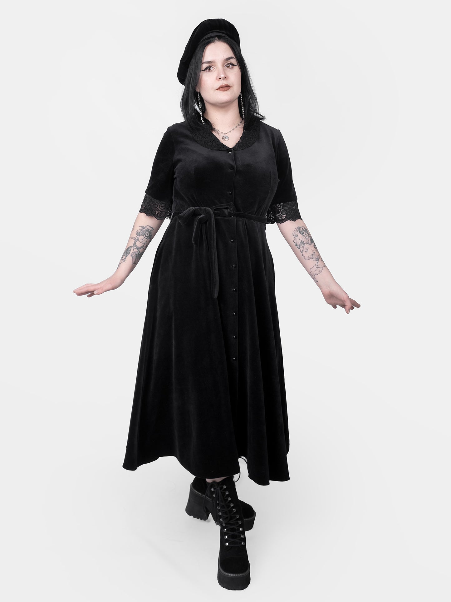 Welurowa sukienka z kołnierzem Rosemary