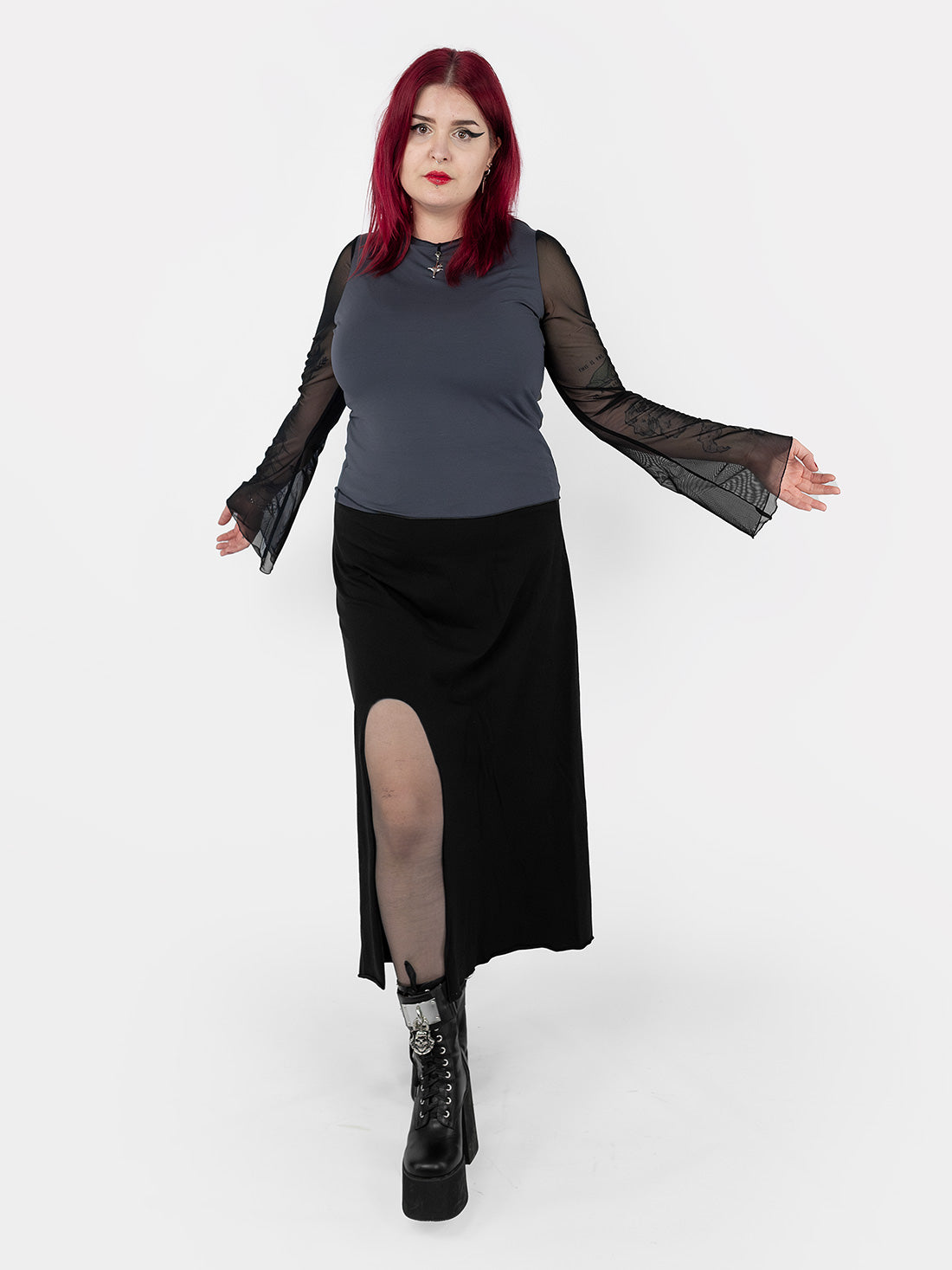 Szara bluzka z zawieszką Nova