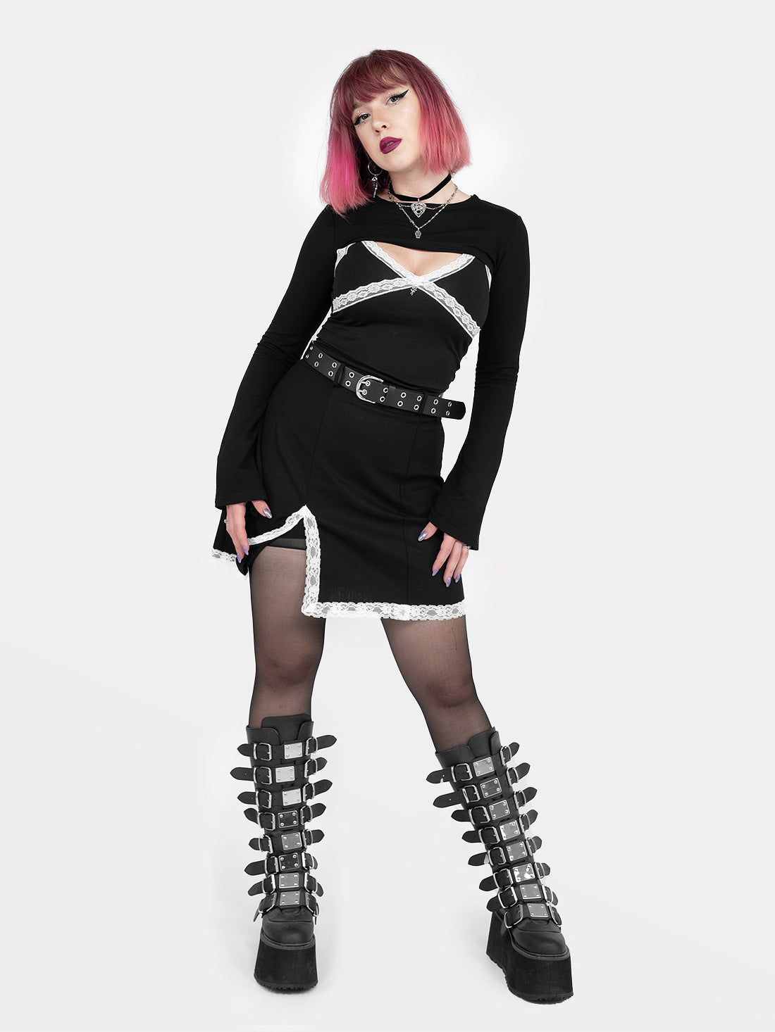 Crop top z białą koronką Wither