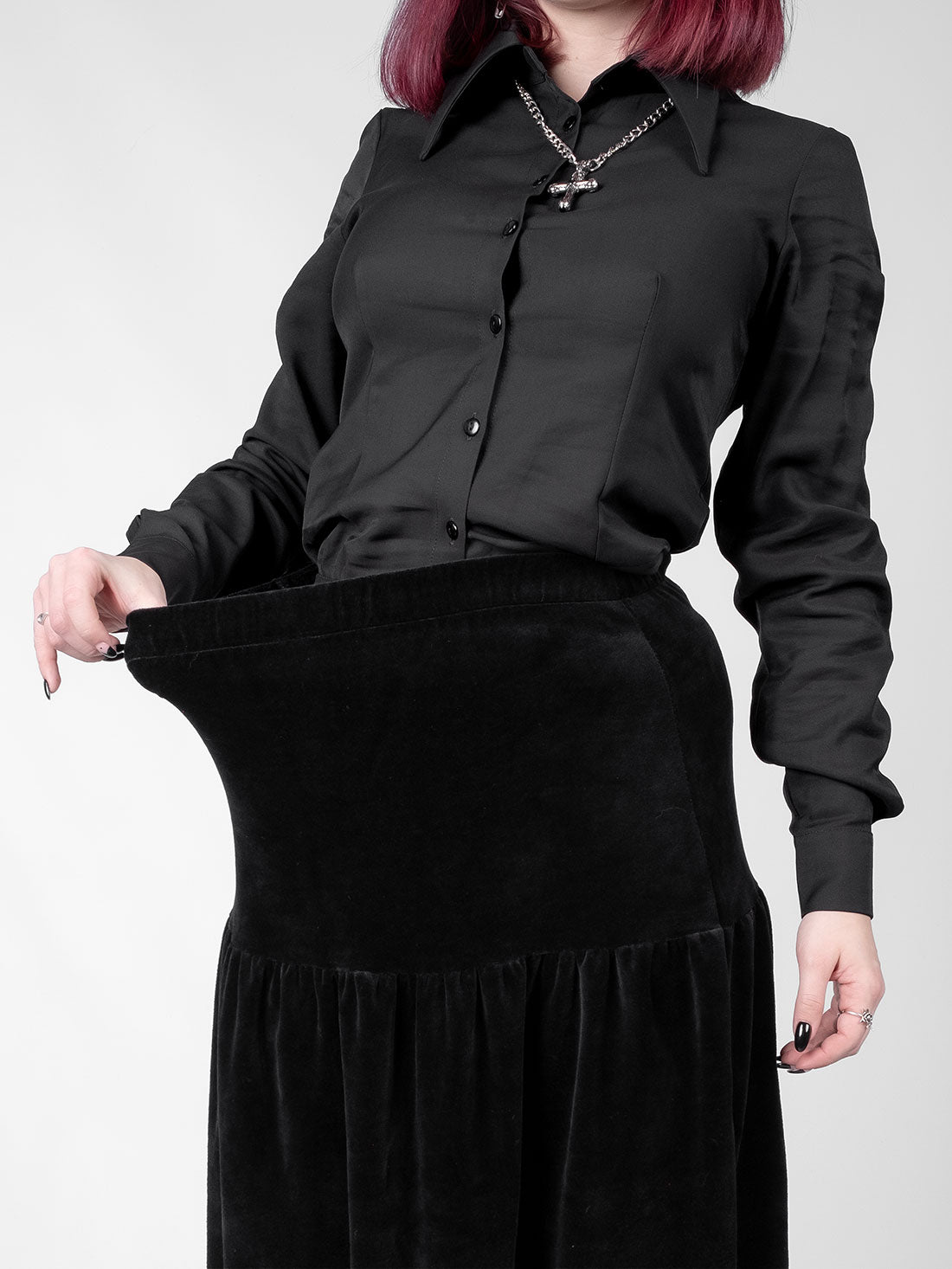 Welurowa spódnica maxi z falbanami Oblivion