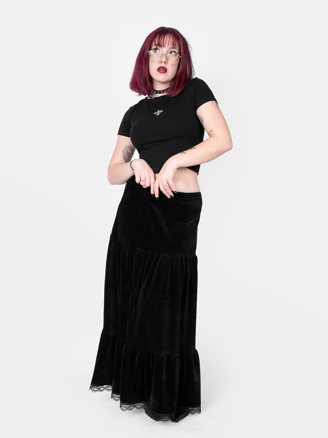 Welurowa spódnica maxi z falbanami Oblivion