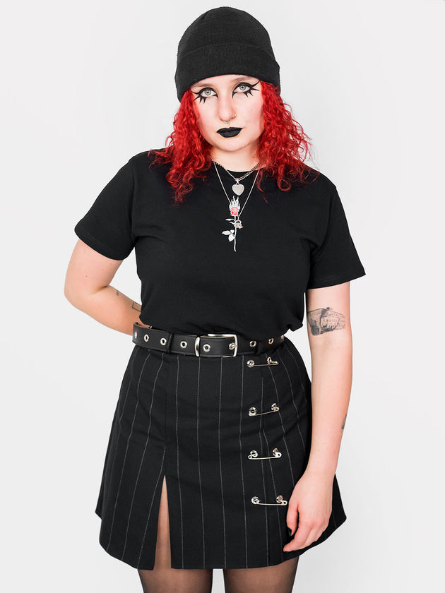 Czarny t-shirt z haftem Rose On Fire