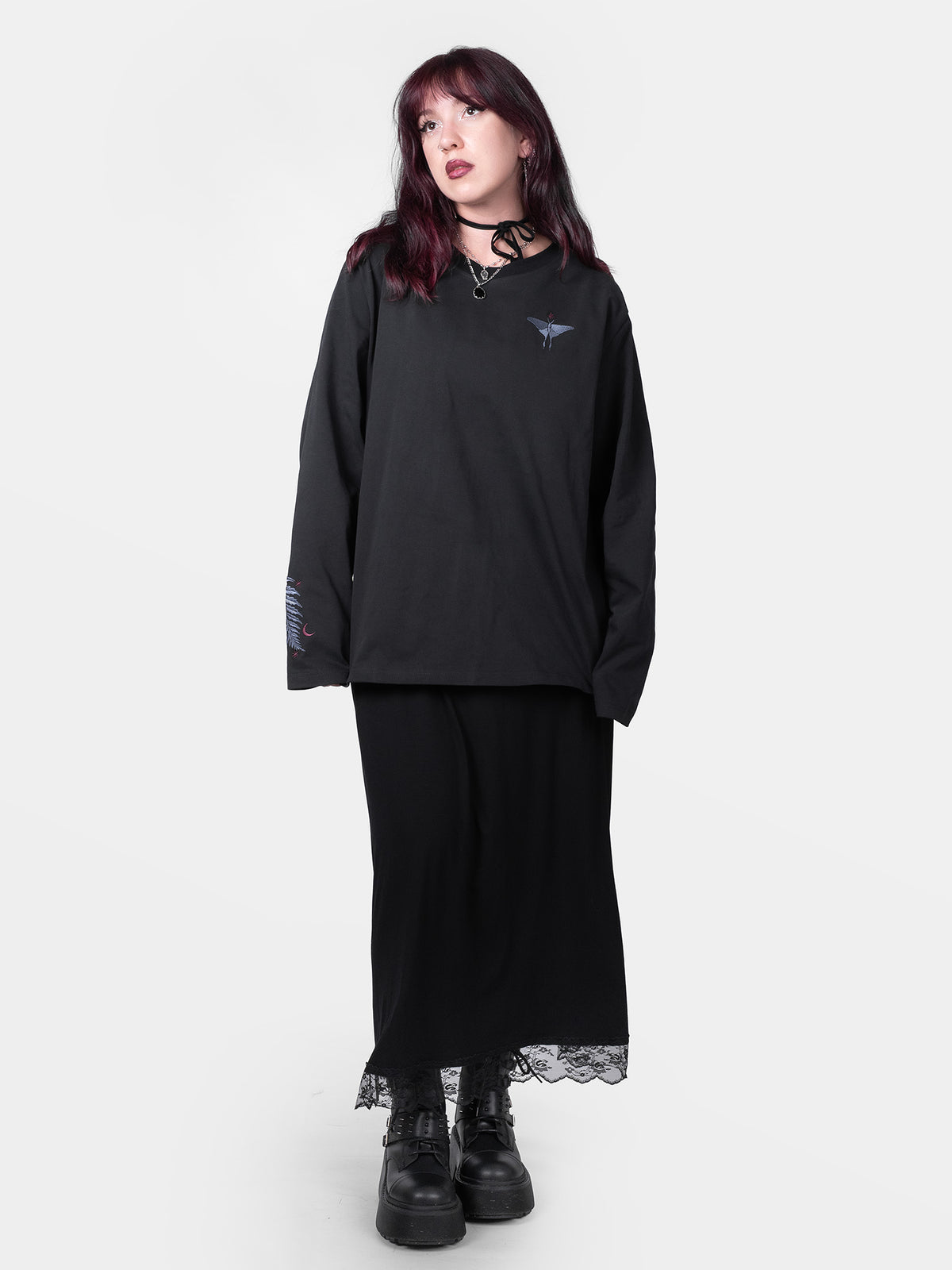 Longsleeve z haftami Flora