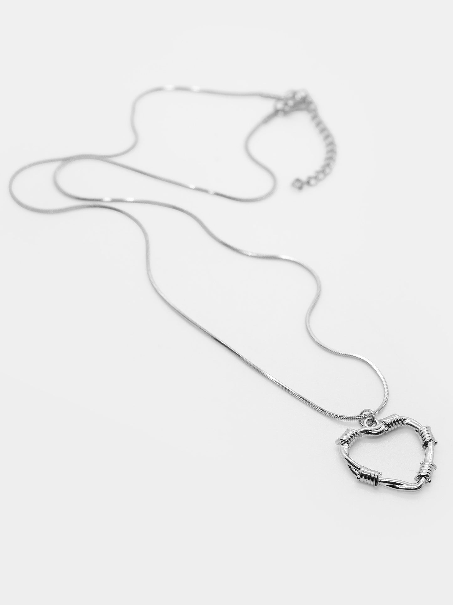 Naszyjnik z sercem z drutu Lovesick