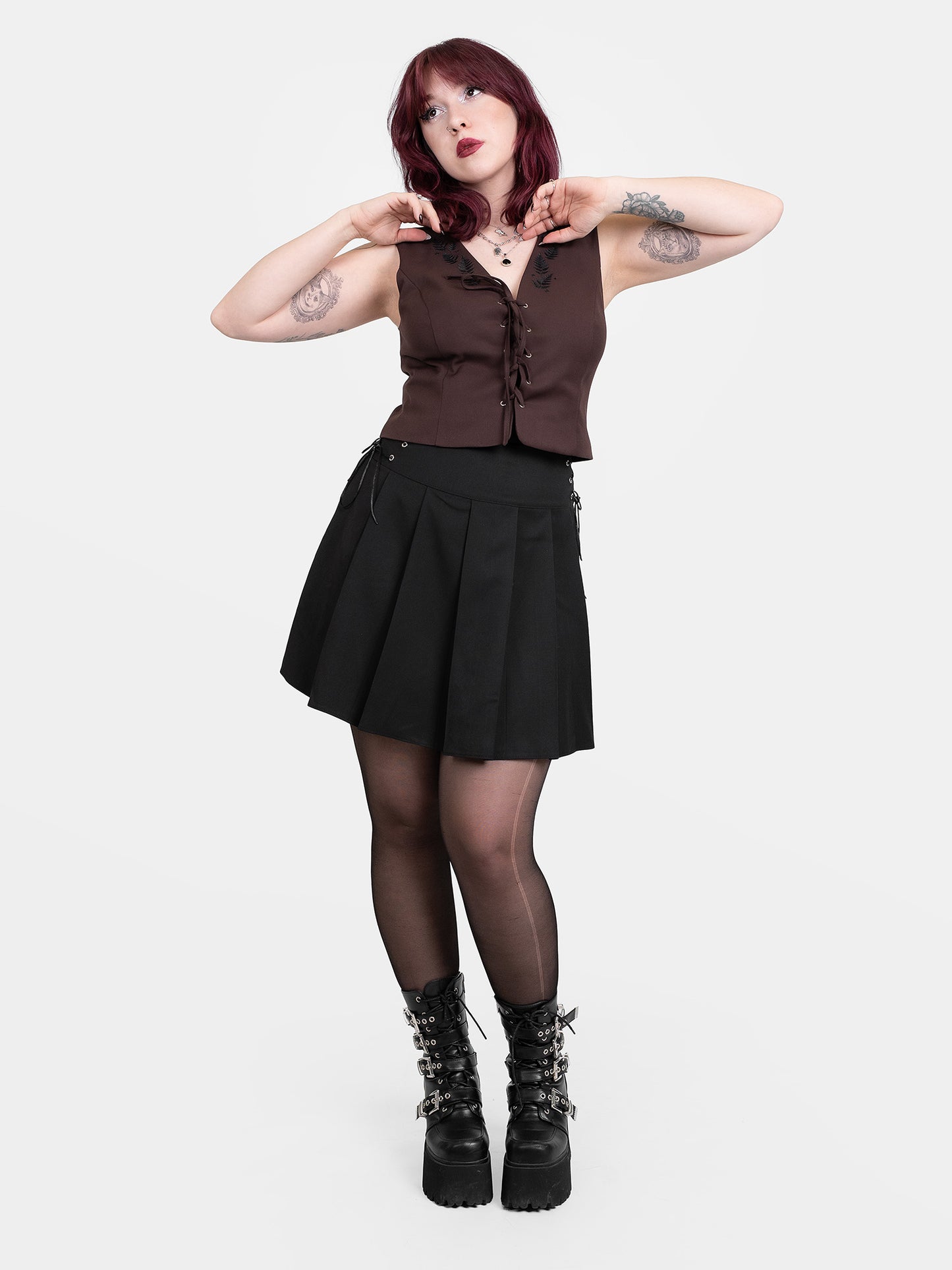 Plisowana spódnica z wiązaniem Veyra