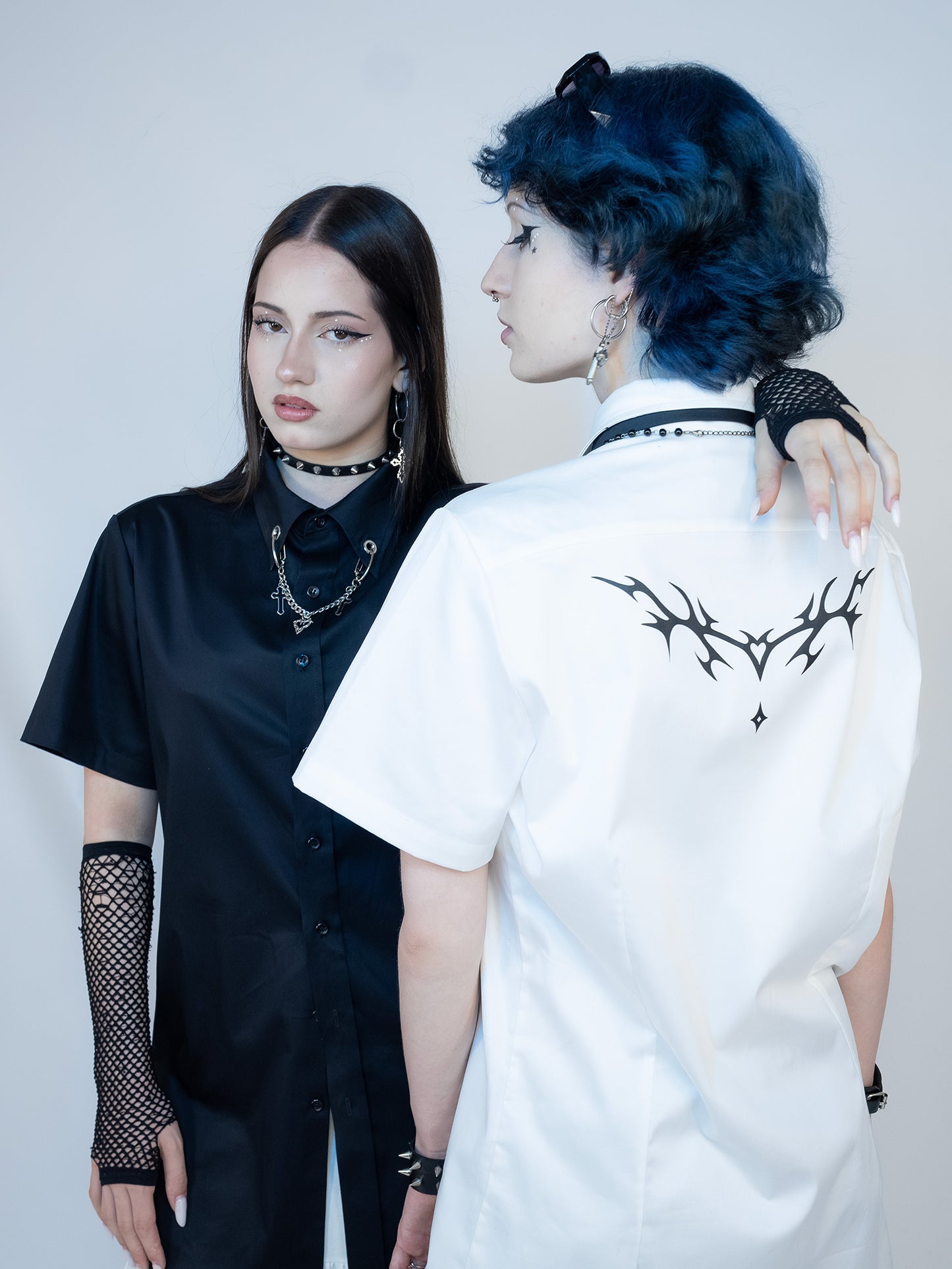 Biała koszula z printem Redemption