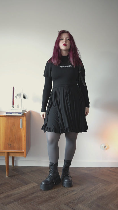 Sukienka z tiulowymi rękawami Ornament