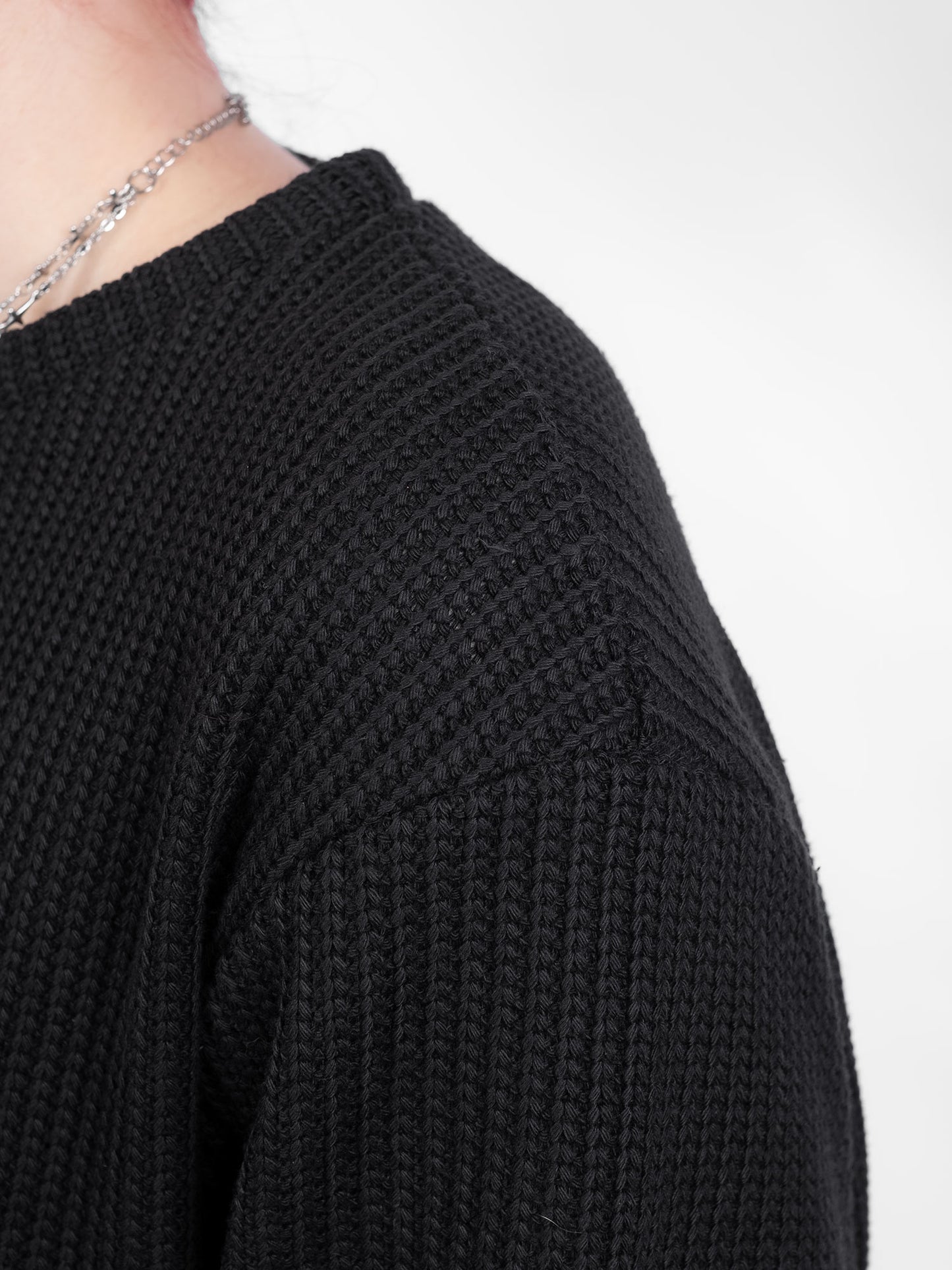 Sweter Omen