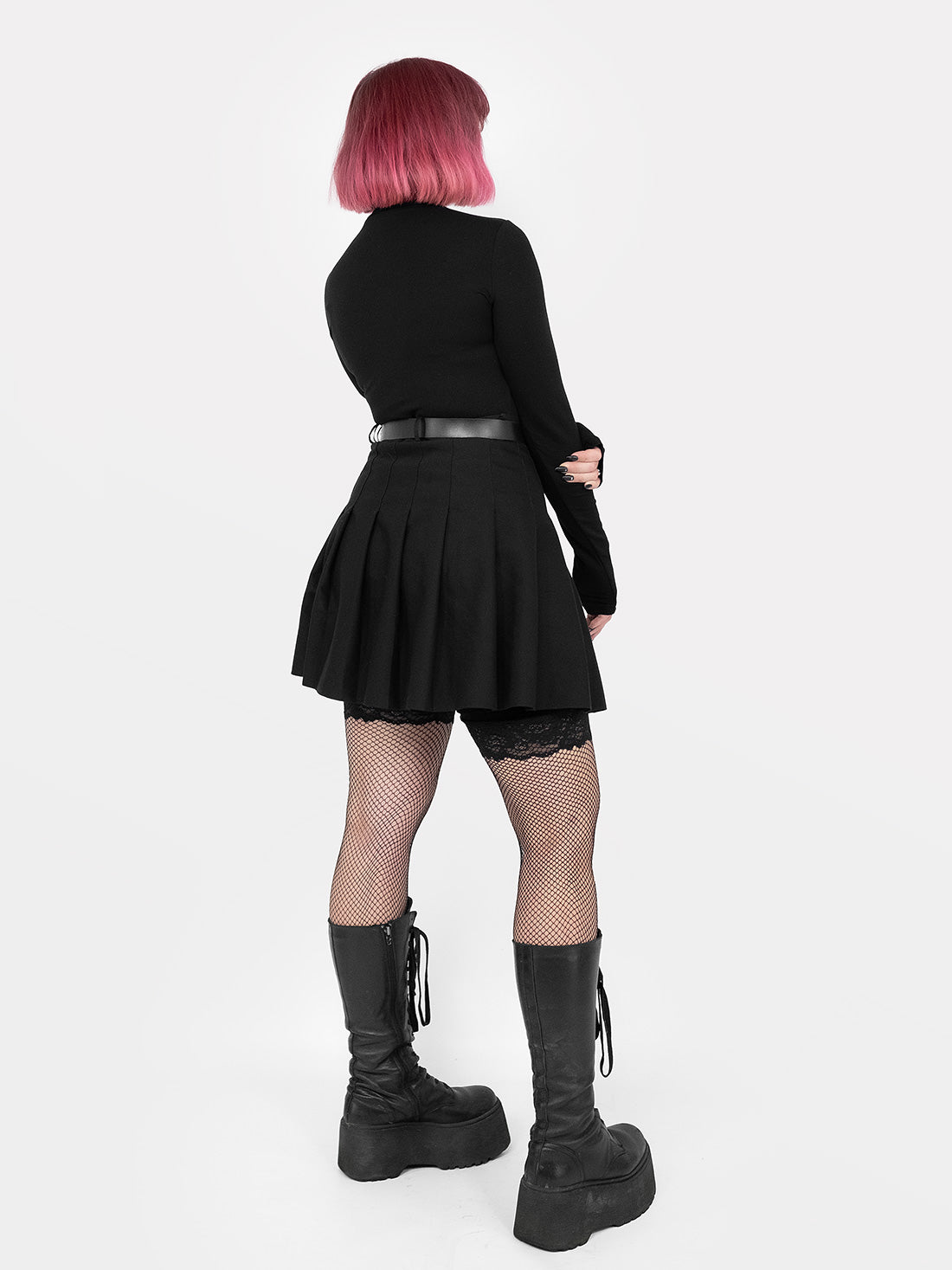 Czarna tennis skirt ze szlufkami