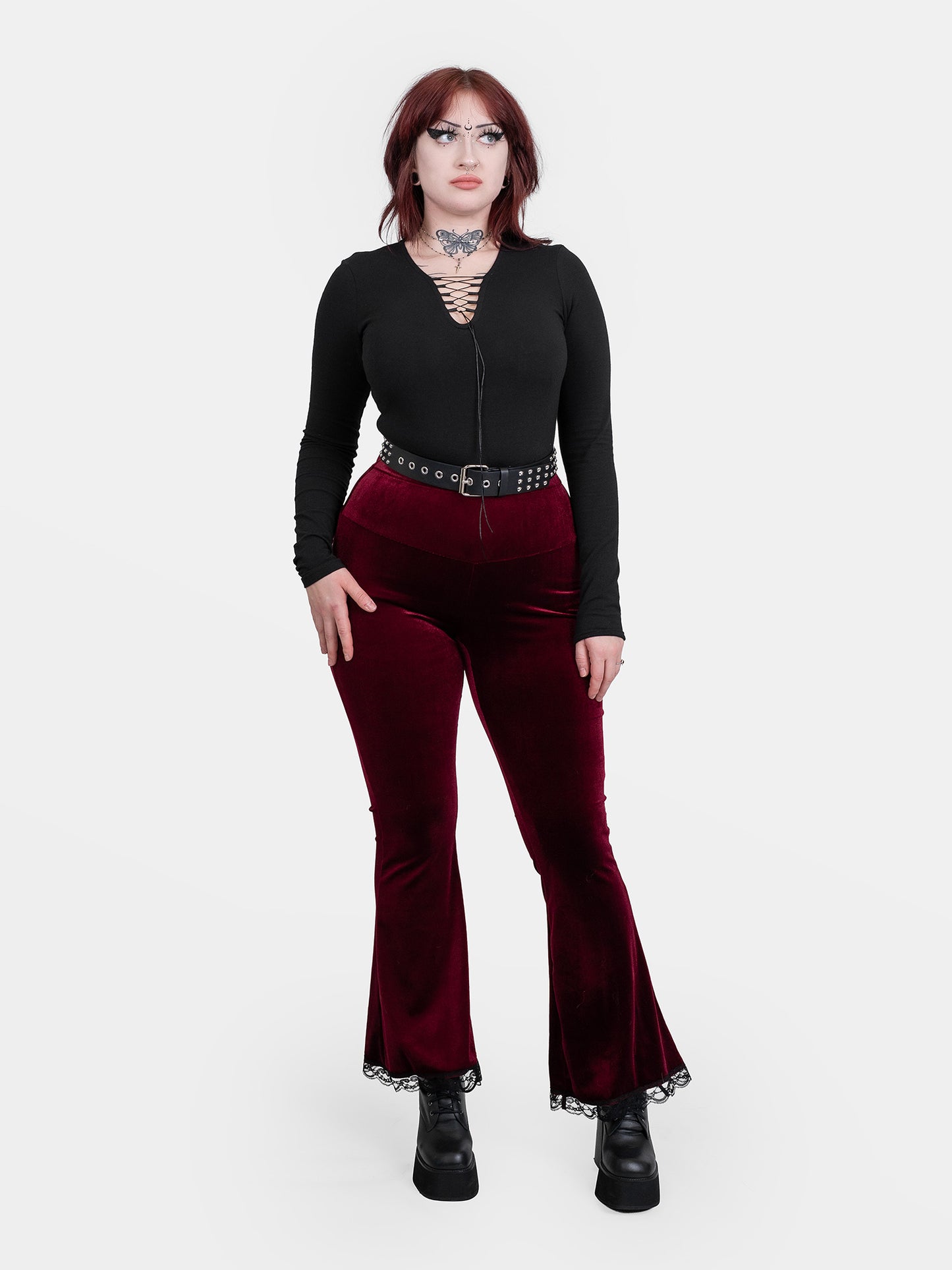 Bordowe, welurowe dzwony Sempre