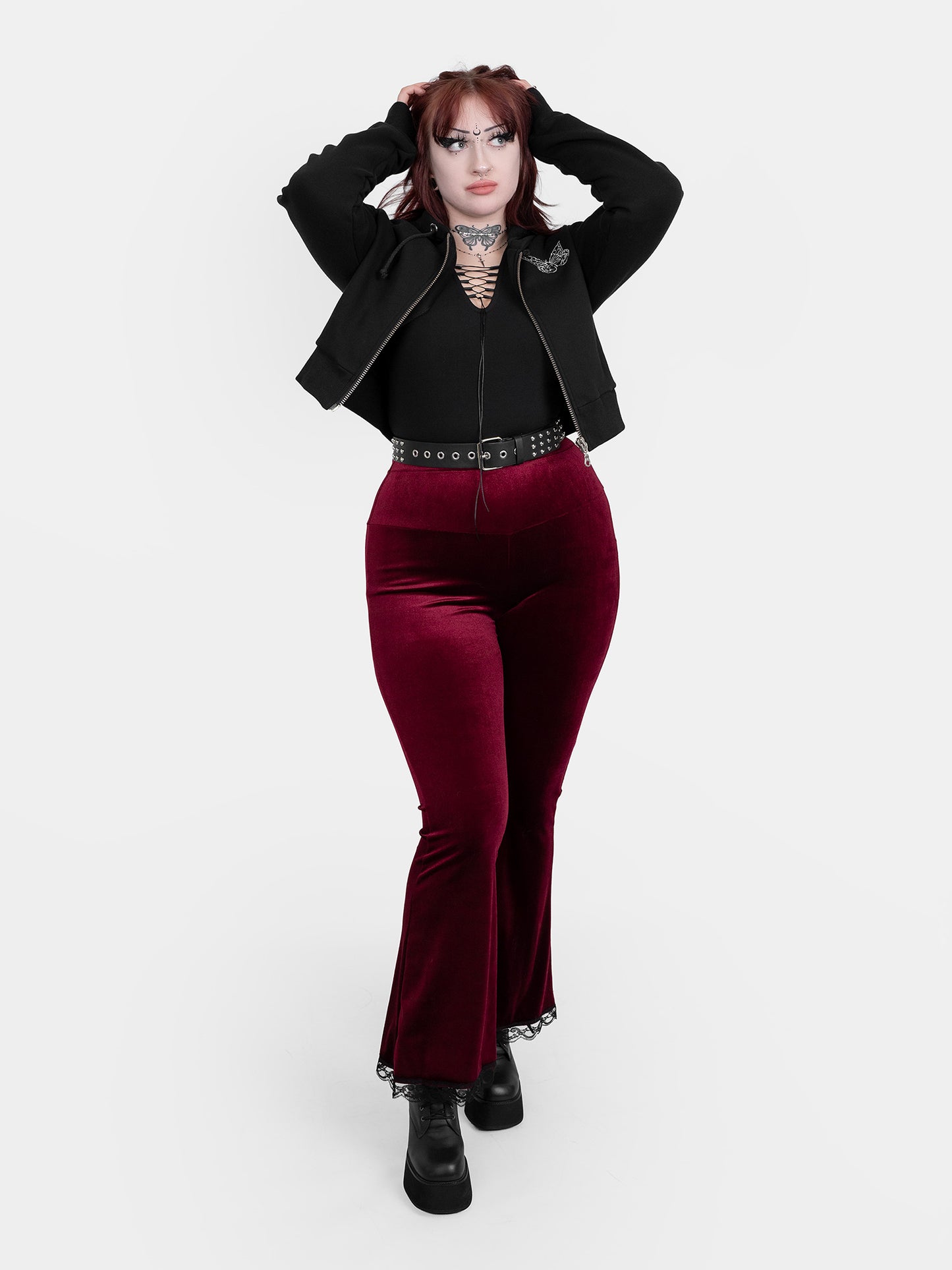 Bordowe, welurowe dzwony Sempre