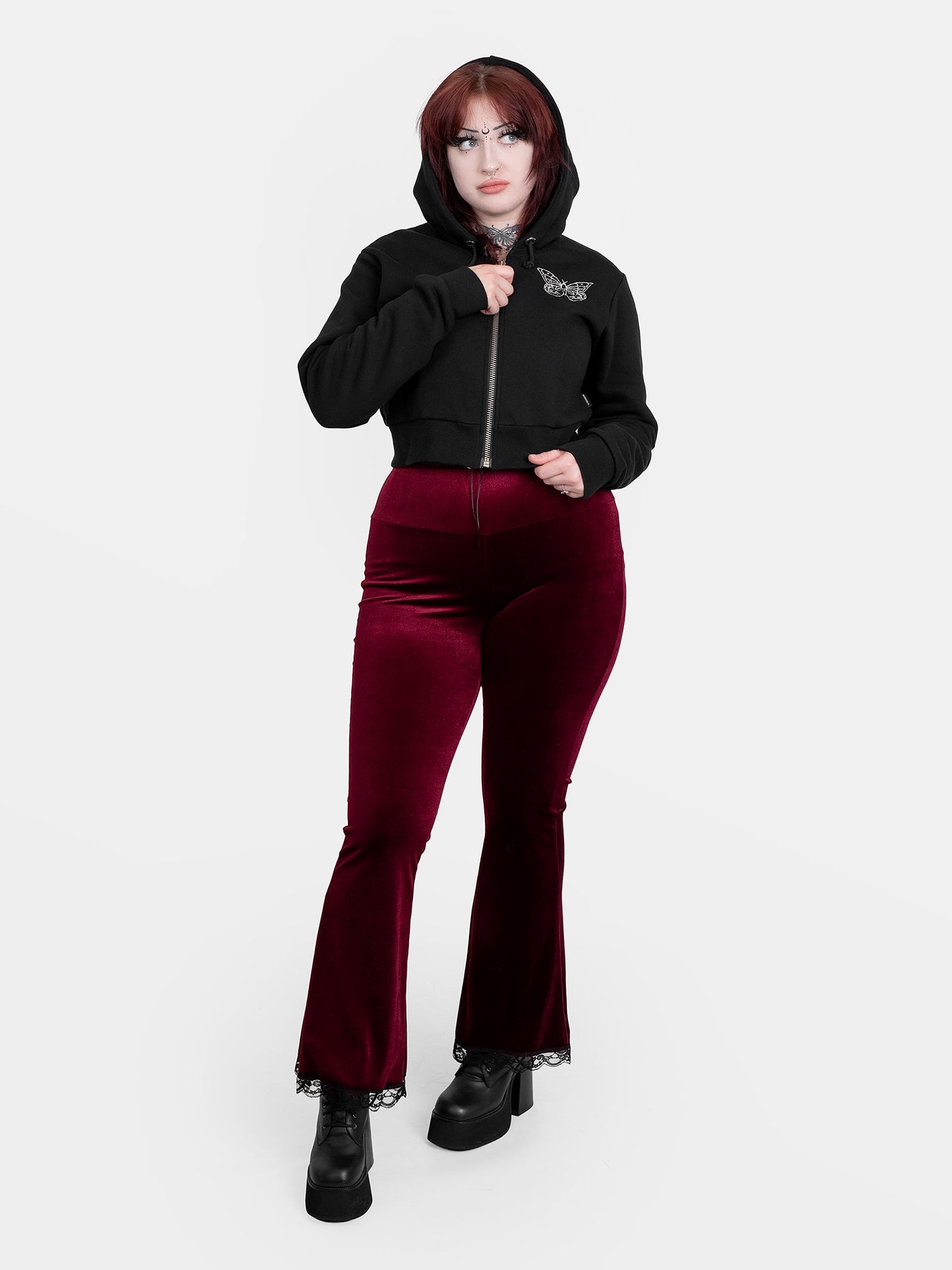 Bordowe, welurowe dzwony Sempre