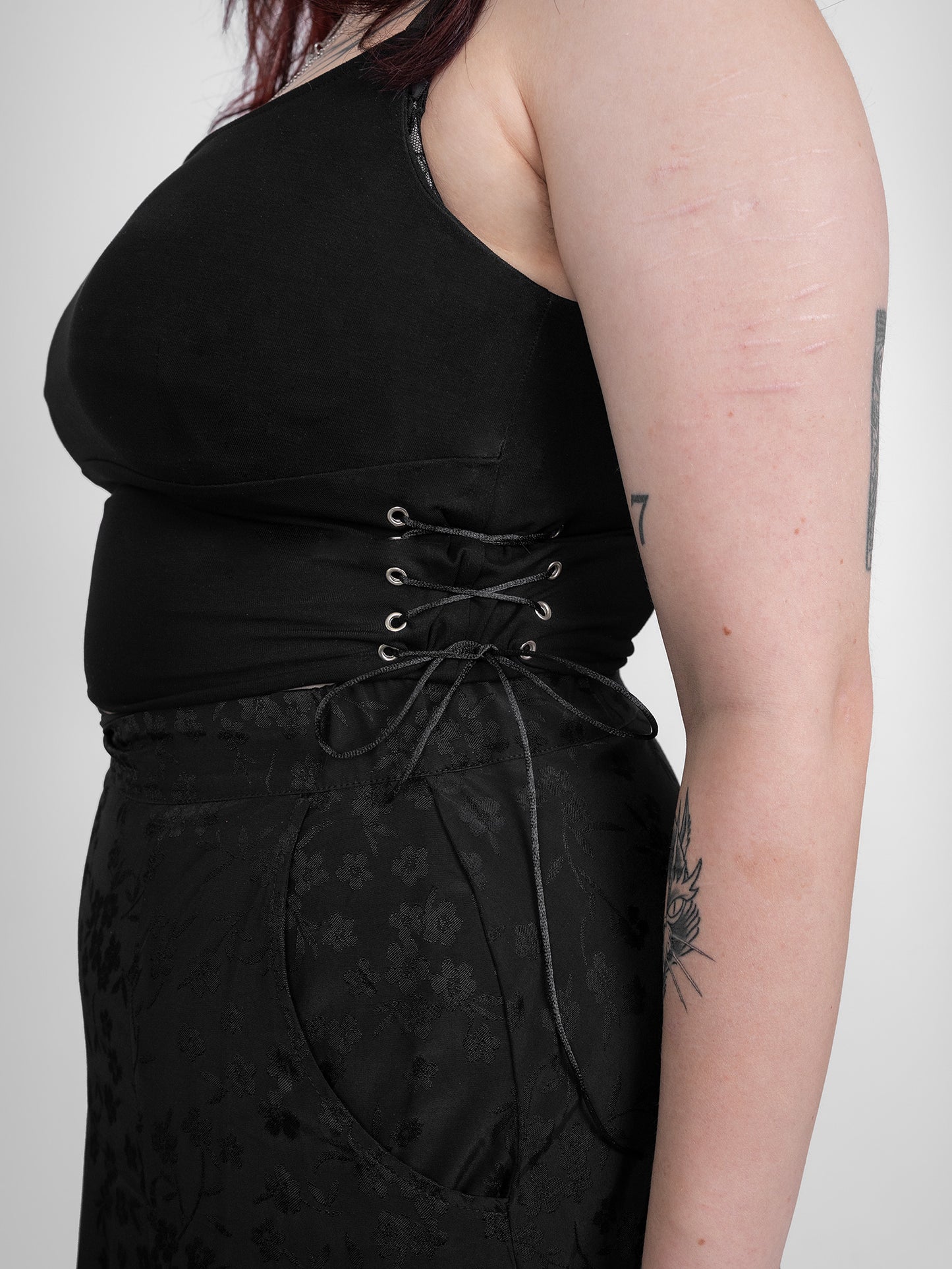 Top z wiązaniem Chaos