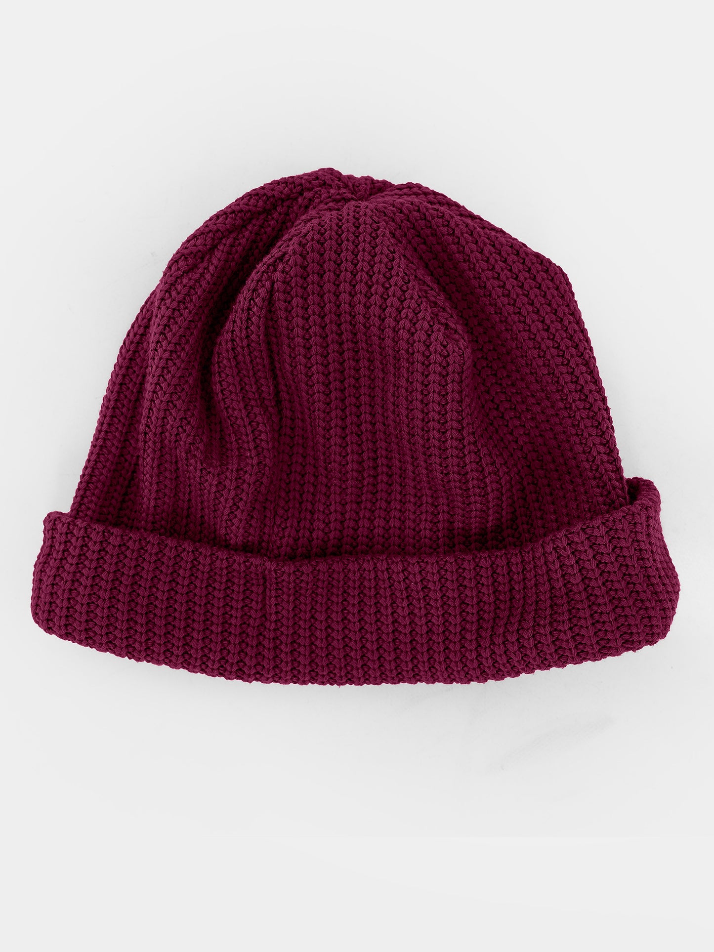 Czapka z bordowej swetrówki