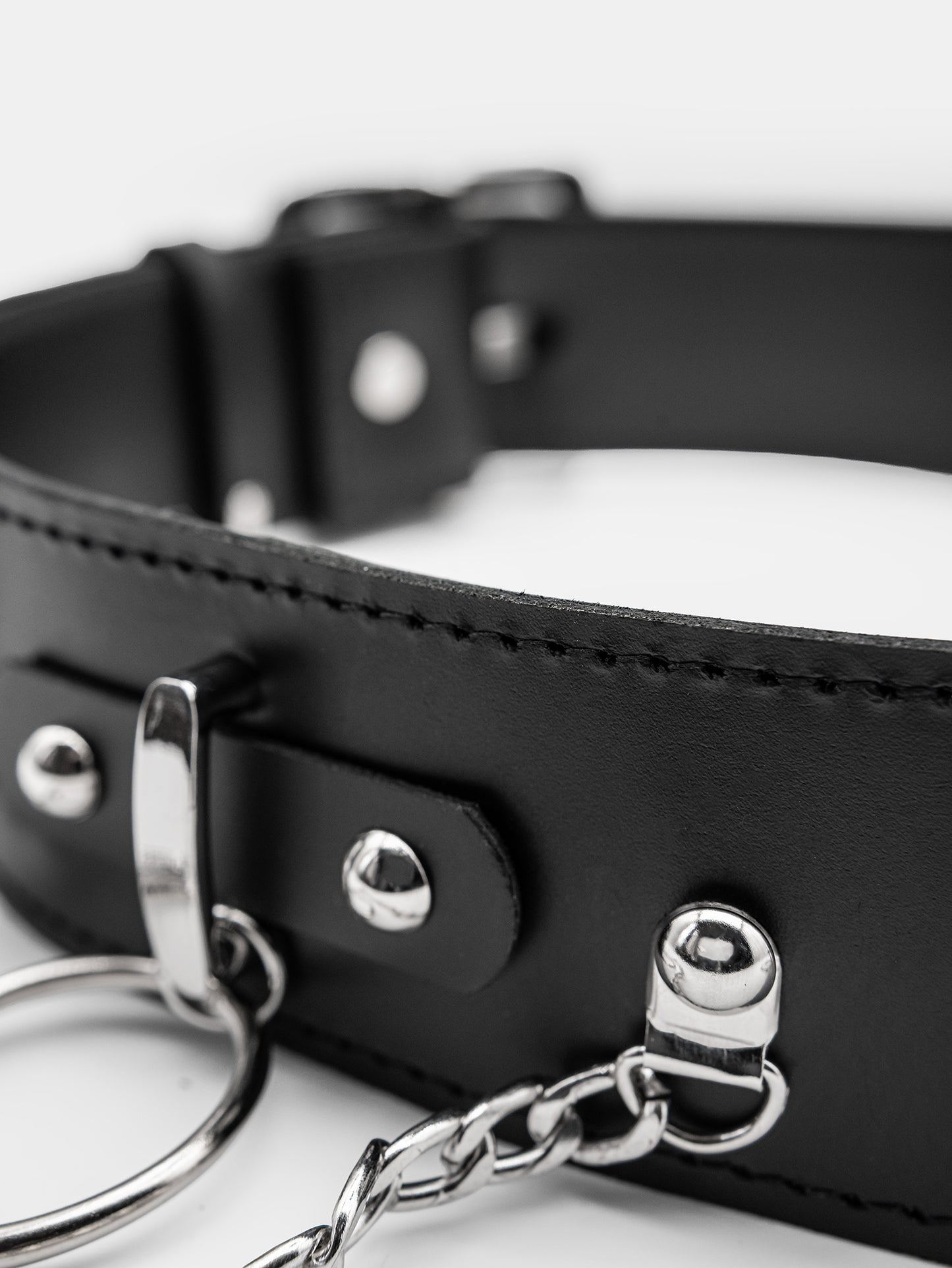 Skórzany pasek z łańcuchami Nightbound