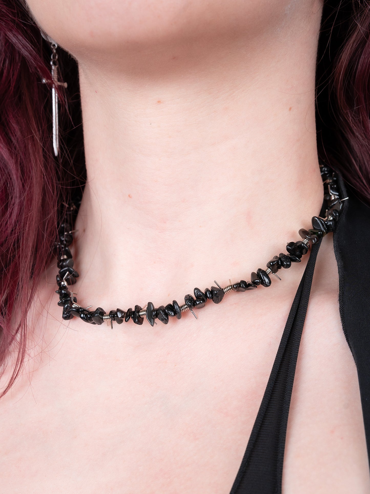 Choker z obsydianu Wired