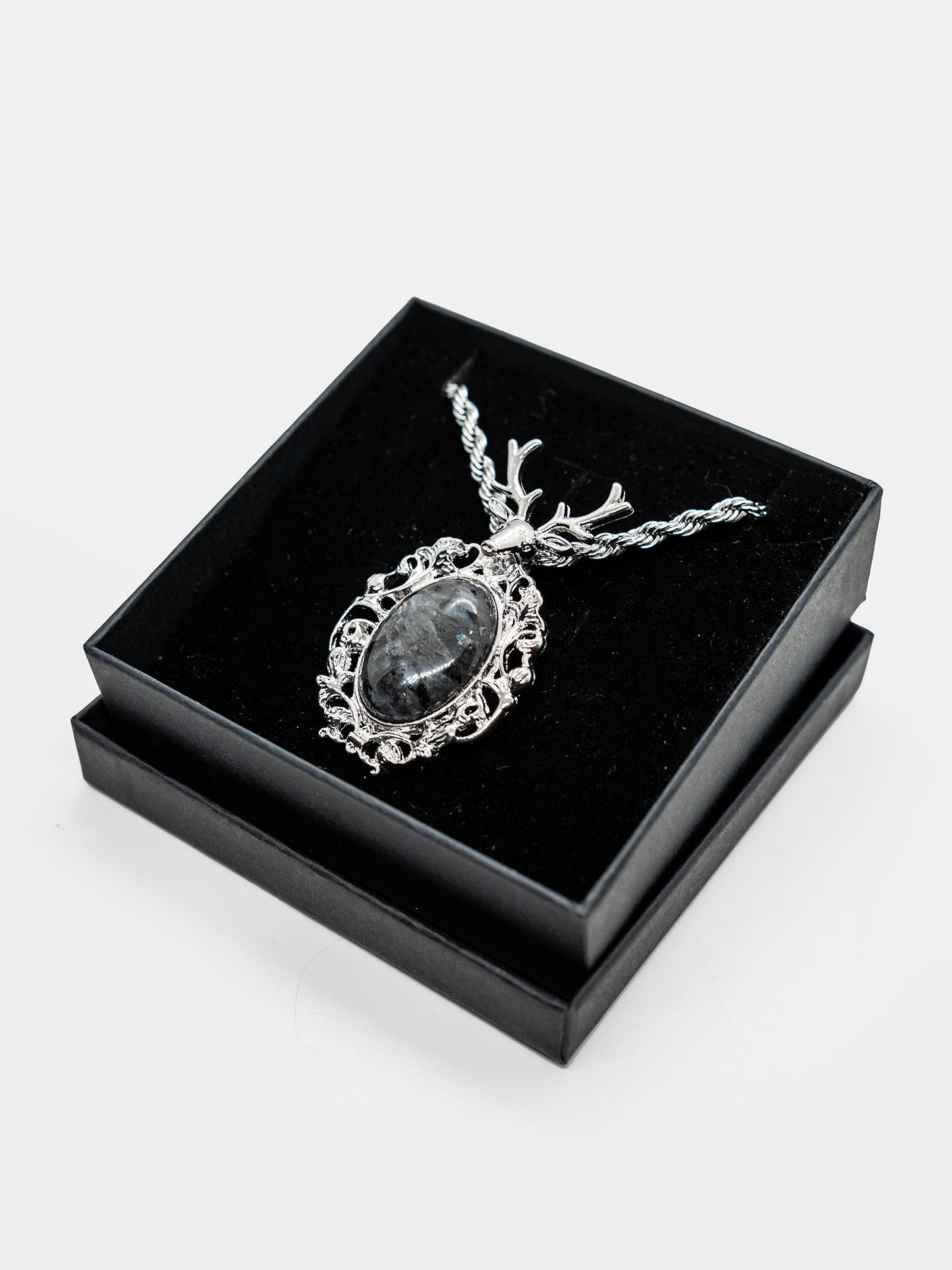 Naszyjnik z larvikitem Mirael