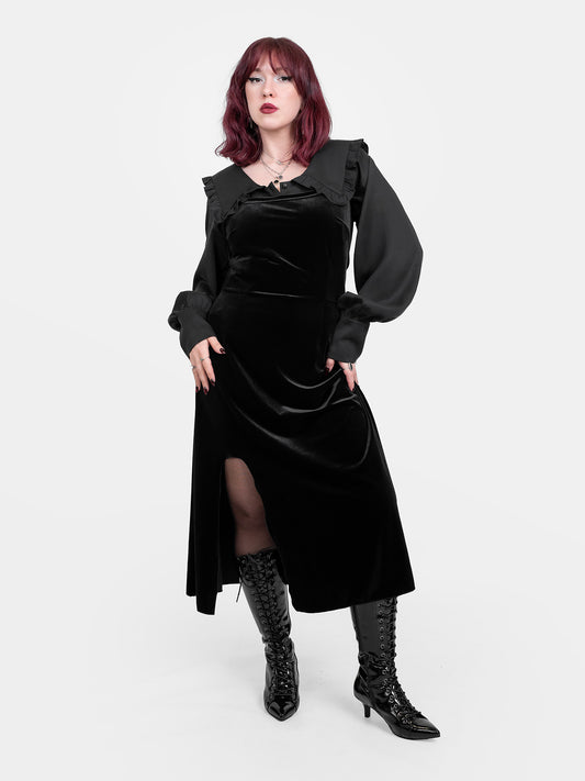 Welurowa sukienka na ramiączkach Anathema