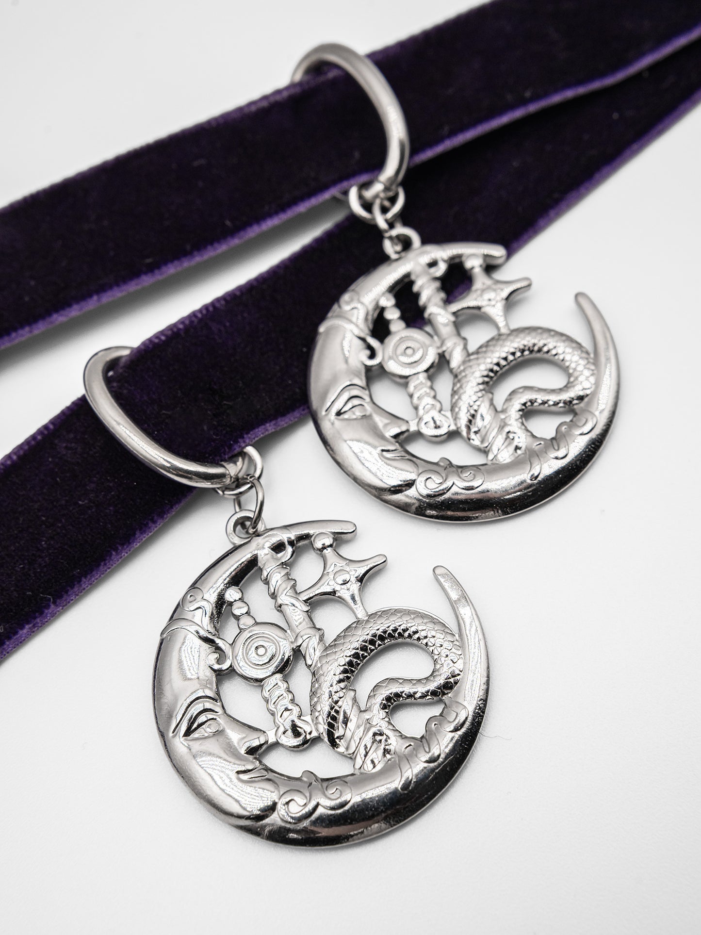 Fioletowa obróżka z księżycem Lunelle