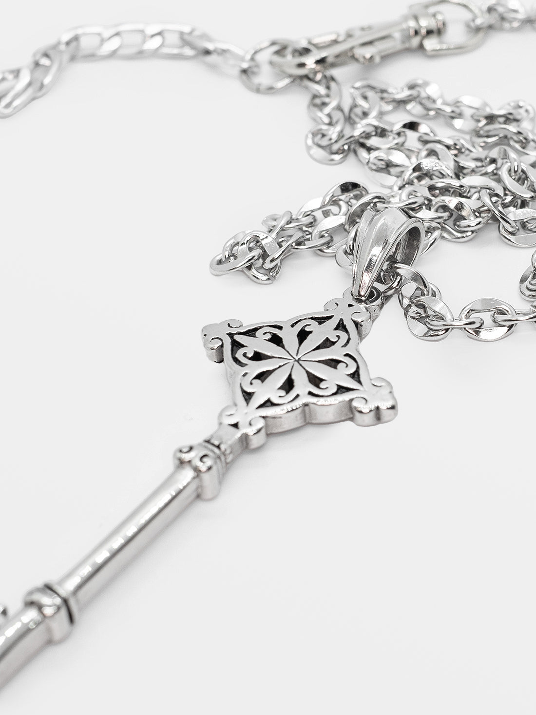 Długi naszyjnik z kluczem Mistery