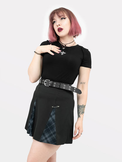 Spódnica mini z wycięciami w kratę Oddity
